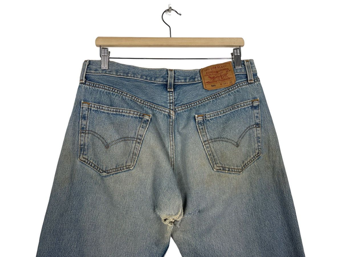 Levi's Vintage 90s Levis 501 Faded Blue Button Fly Distressed Denim Size US 34 / EU 50 - 8 Thumbnail
