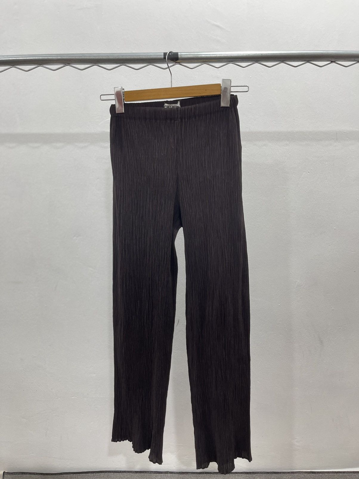 Issey Miyake Issey Miyake WhiteLabel Pleated Straight Pants Brown Size 28" / US 6 / IT 42 - 2 Thumbnail