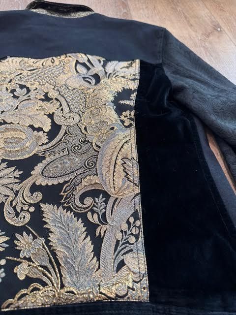 Dolce & Gabbana Dolce & Gabanna Embellished jacket Size US M / EU 48-50 / 2 - 15 Thumbnail