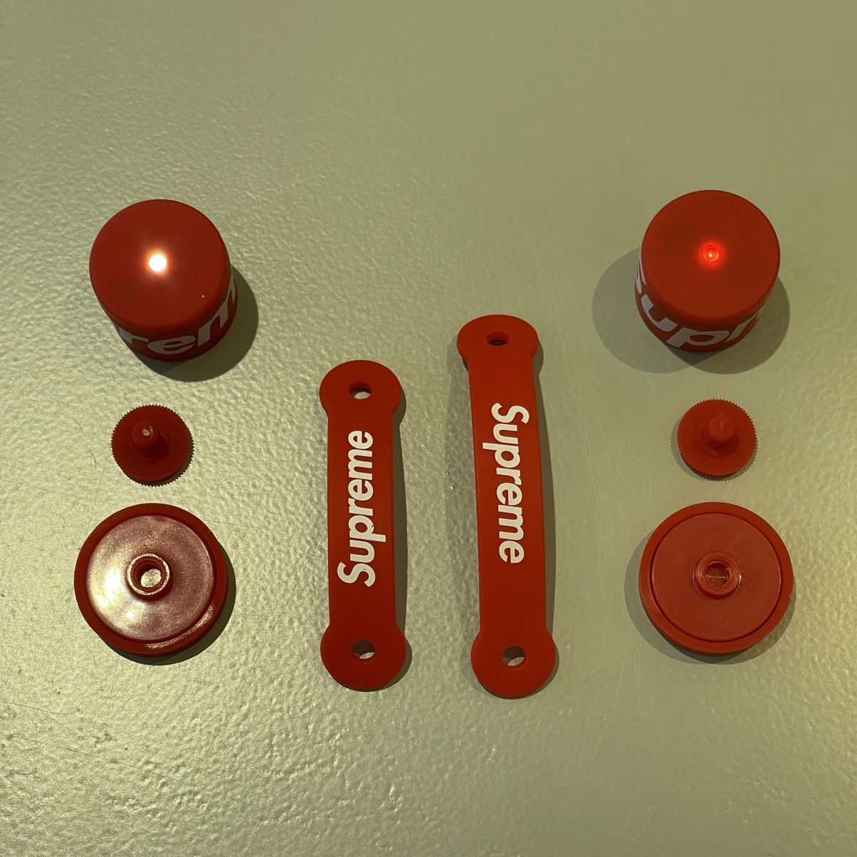 Supreme Supreme Lucetta Magnetic Bike Lights Red Size ONE SIZE - 2 Thumbnail