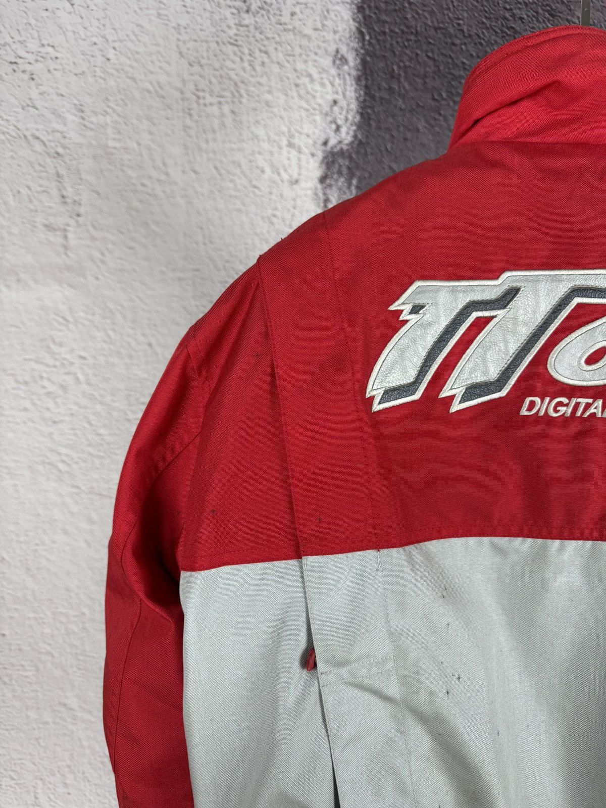Vintage Triumph Motorcycles TT 600 vintage biker protection jacket Size US S / EU 44-46 / 1 - 18 Thumbnail
