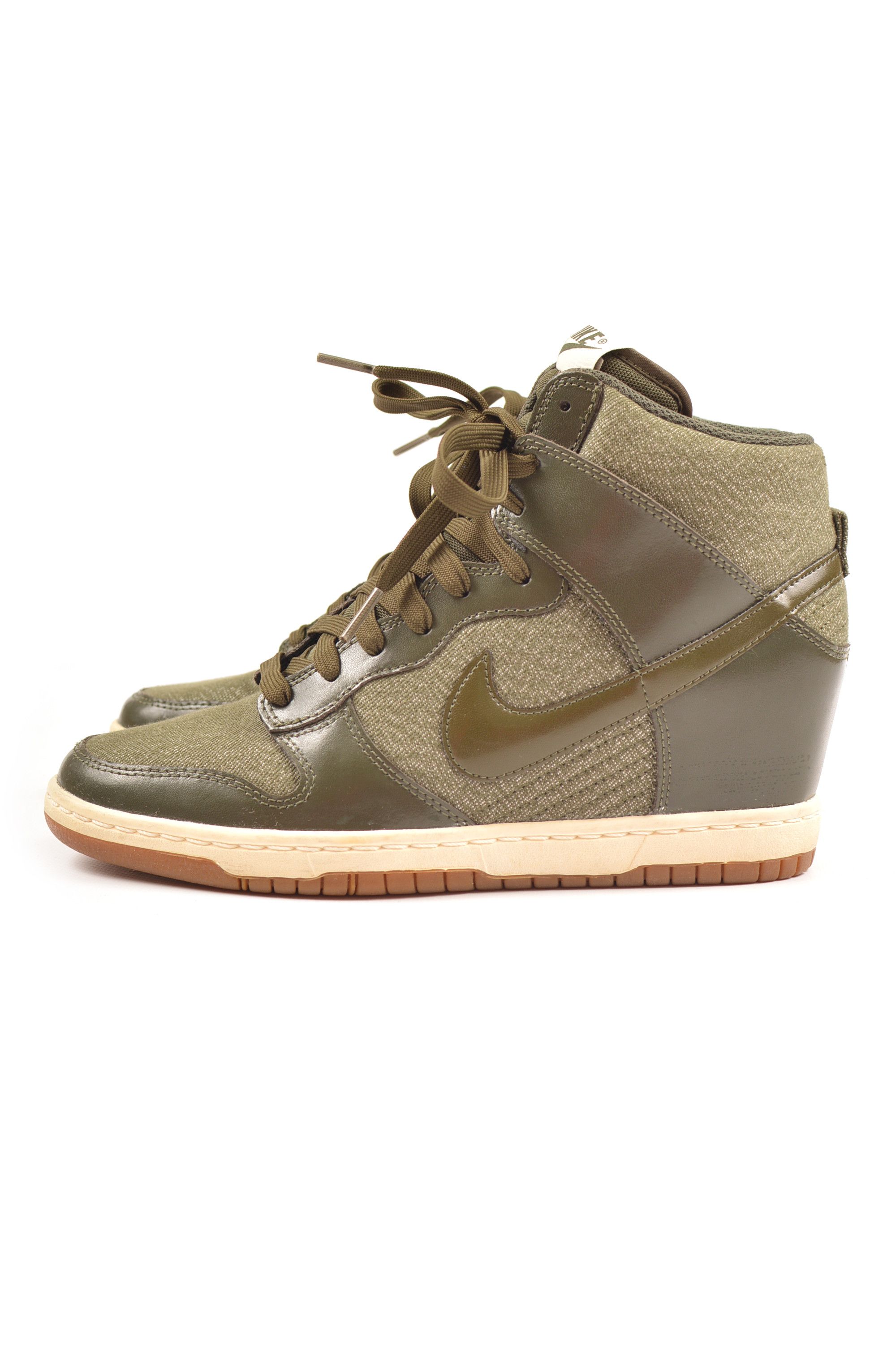 Nike Dunk Sky Hi Essential Green Sneakers