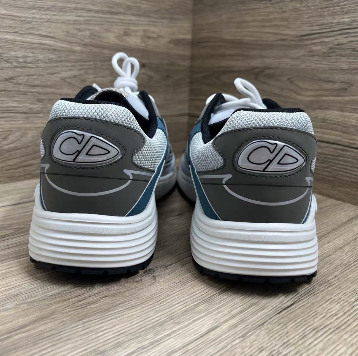 Dior Dior B30 White and Light Blue Sneakers J41 Size US 10 / EU 43 - 4 Thumbnail