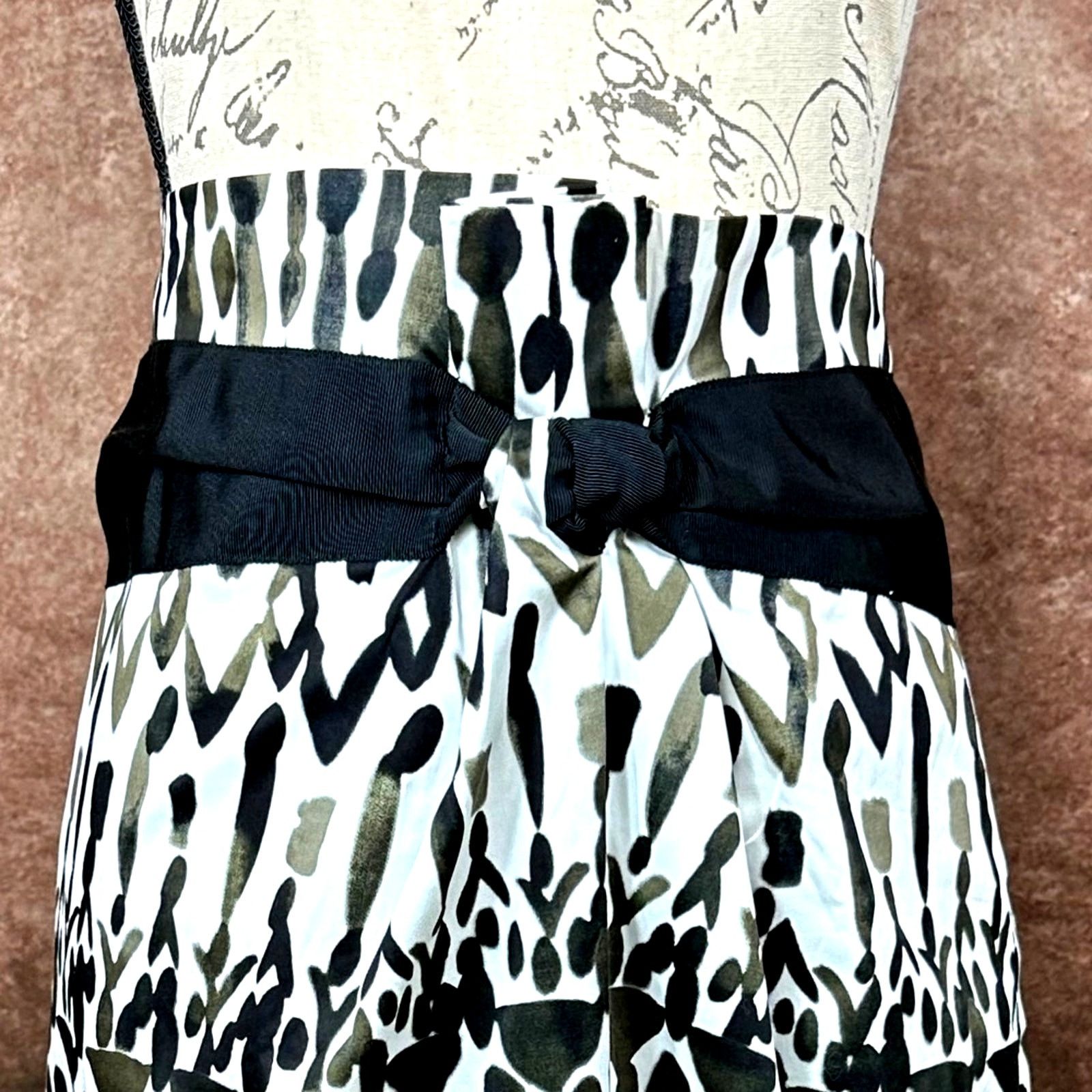 Elie Tahari Elie Tahari Abigail Skirt Black Belt Sand Dune Size 14 Size 36" / US 14 / IT 50 - 6 Thumbnail