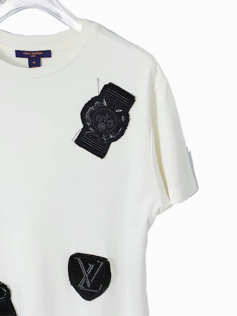 Louis Vuitton Louis Vuitton White Logo Embroidered Crew Neck T-Shirt Size M / US 6-8 / IT 42-44 - 4 Thumbnail