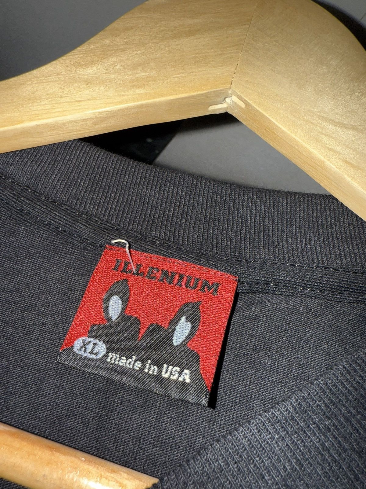 Vintage Rare vintage skate Tee Y2K Illenium 90’s Size US L / EU 52-54 / 3 - 3 Thumbnail