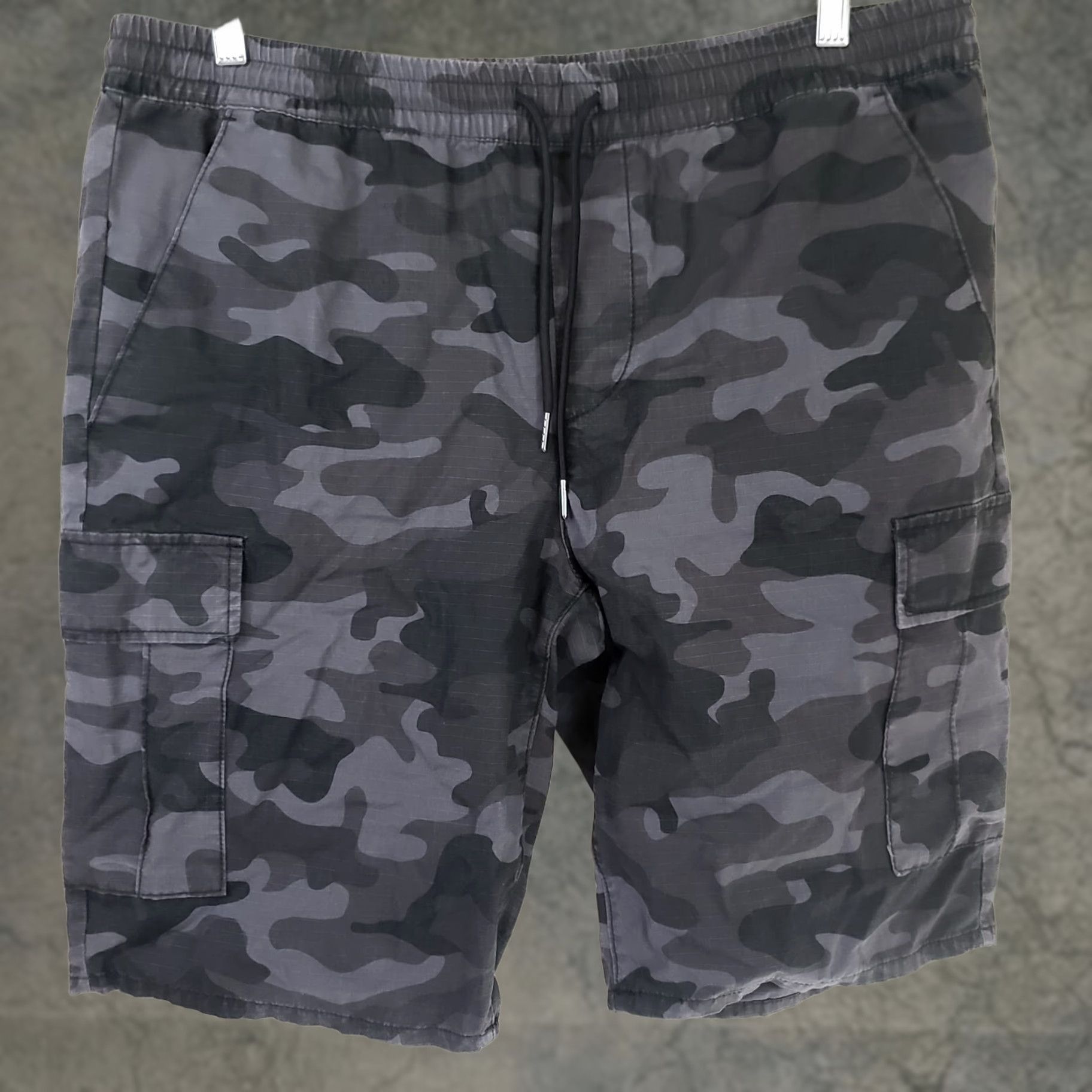 Vintage Lazer Cargo Shorts MEN'S L BLACK CAMO 36X11 100% COTTON Drawstring Pockets Cargo Shorts Regular Rise Vintage: No Size US 33 - 1 Thumbnail