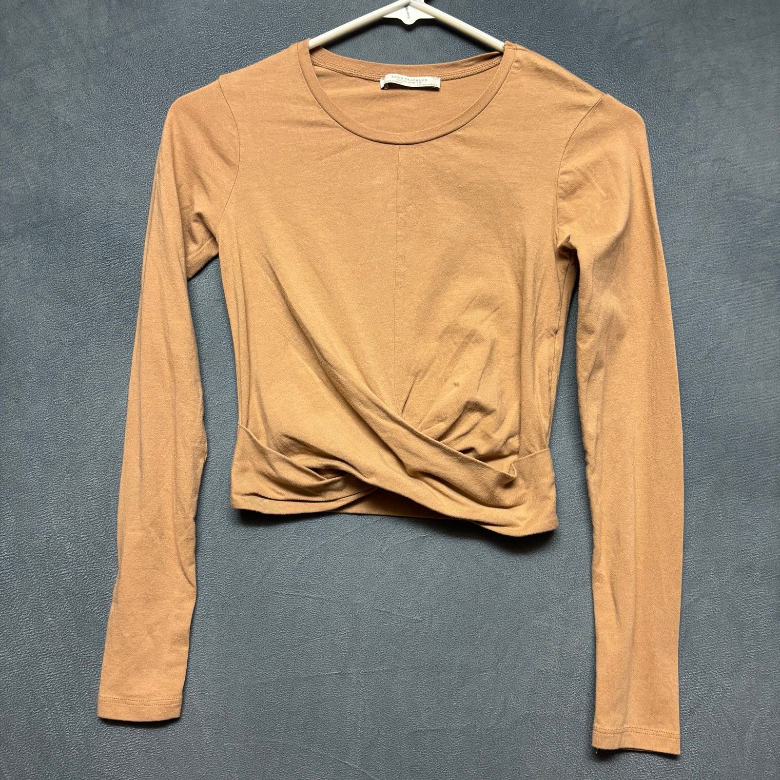 Zara Zara Trafaluc Y2K Long Sleeve Blouse Fitted Nude Ruching Size S / US 4 / IT 40 - 1 Thumbnail