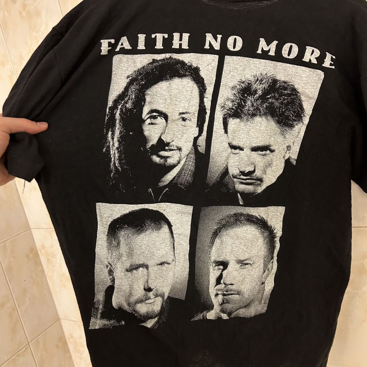 Band Tees Faith No More Graphic Band T-Shirt Extra Rare One One Seam Size US L / EU 52-54 / 3 - 11 Thumbnail