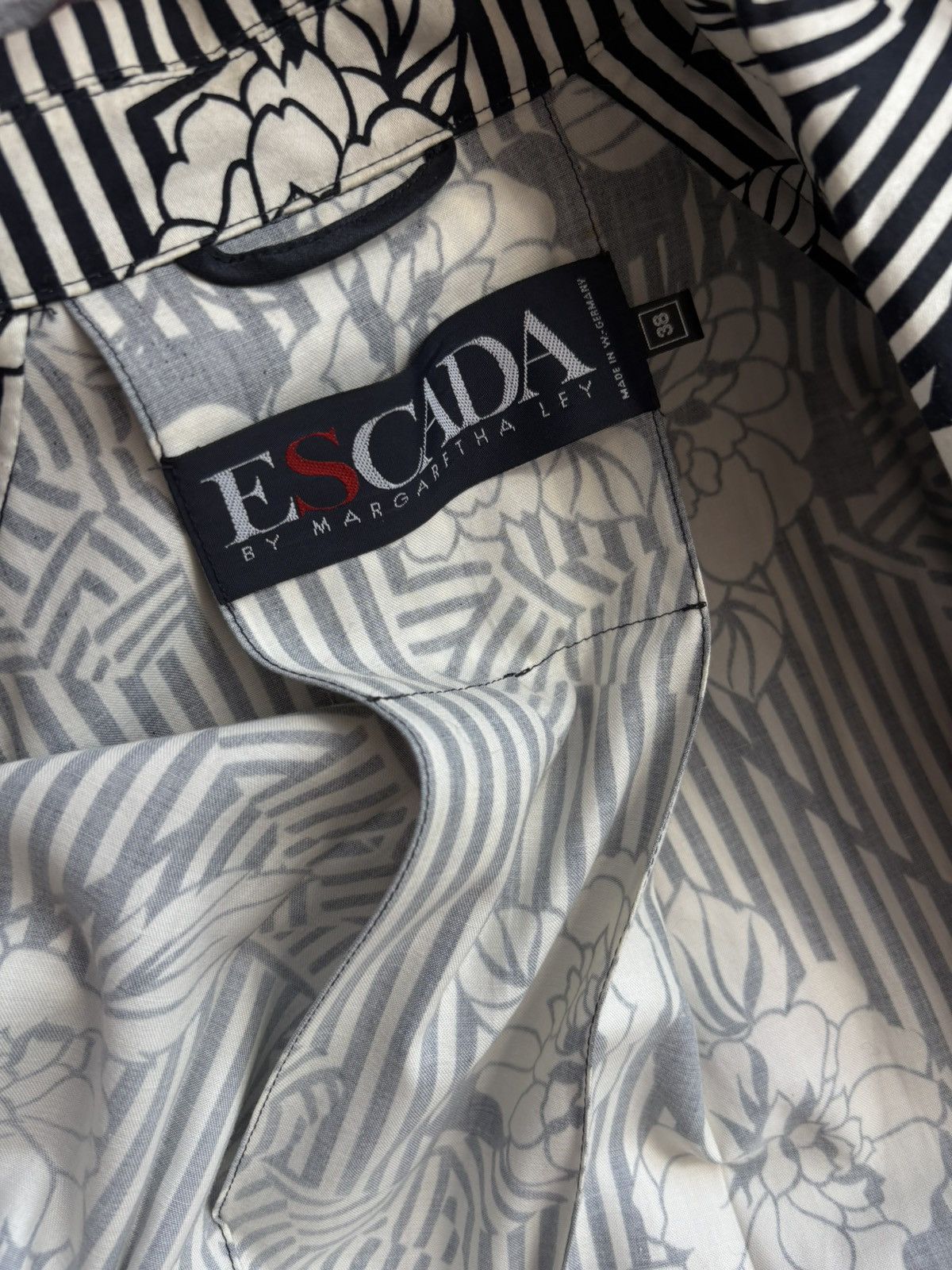 Escada Escada by Margaretha Ley jacket Size M / US 6-8 / IT 42-44 - 21 Thumbnail