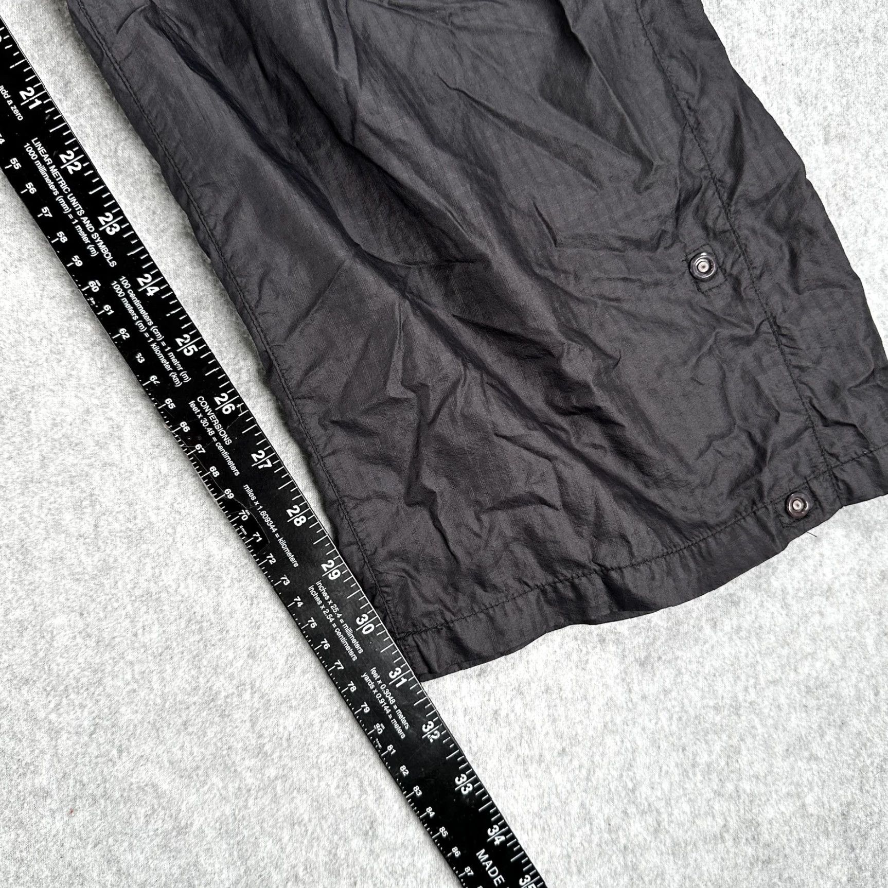 Patagonia Patagonia Nylon Windbreaker Pants Snap Ankle Lightweight Black Mens Large Y2K Size US 33 - 4 Thumbnail