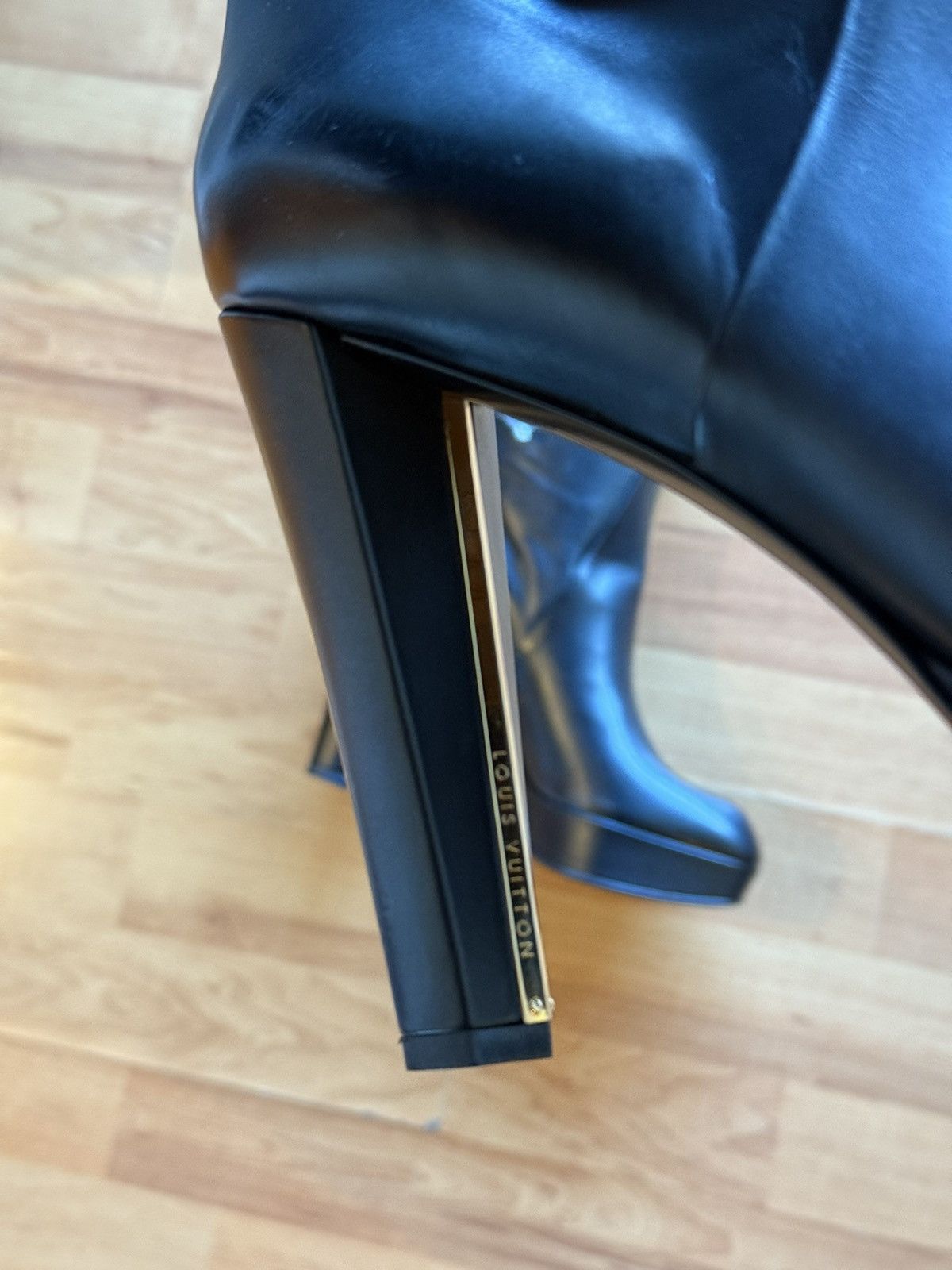 Louis Vuitton Louis Vuitton LV Monogram Tall Black Leather Platform Boots Size US 11 / IT 41 - 8 Thumbnail