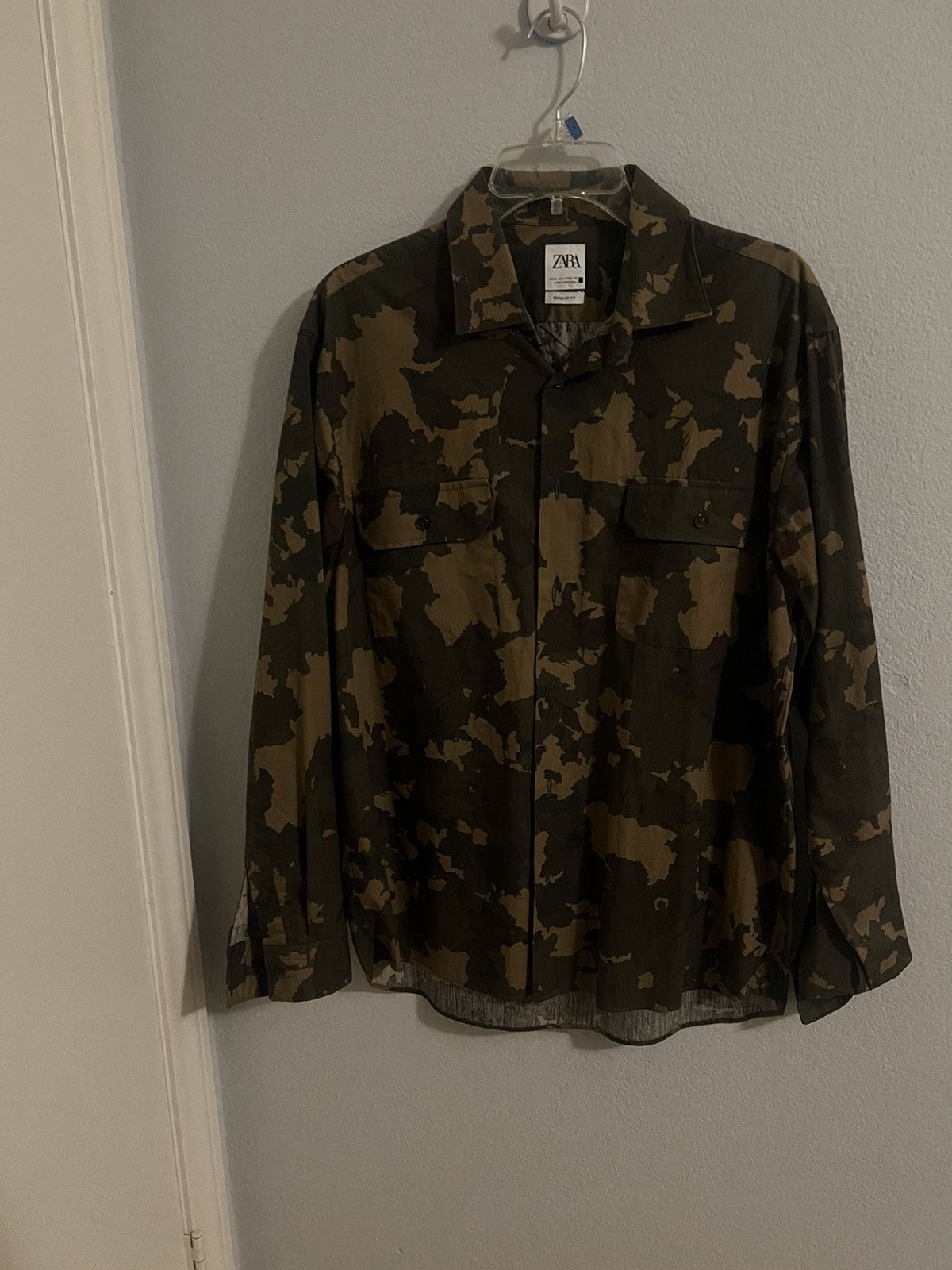 Zara Zara camo long sleeve button up Size US L / EU 52-54 / 3 - 2 Thumbnail