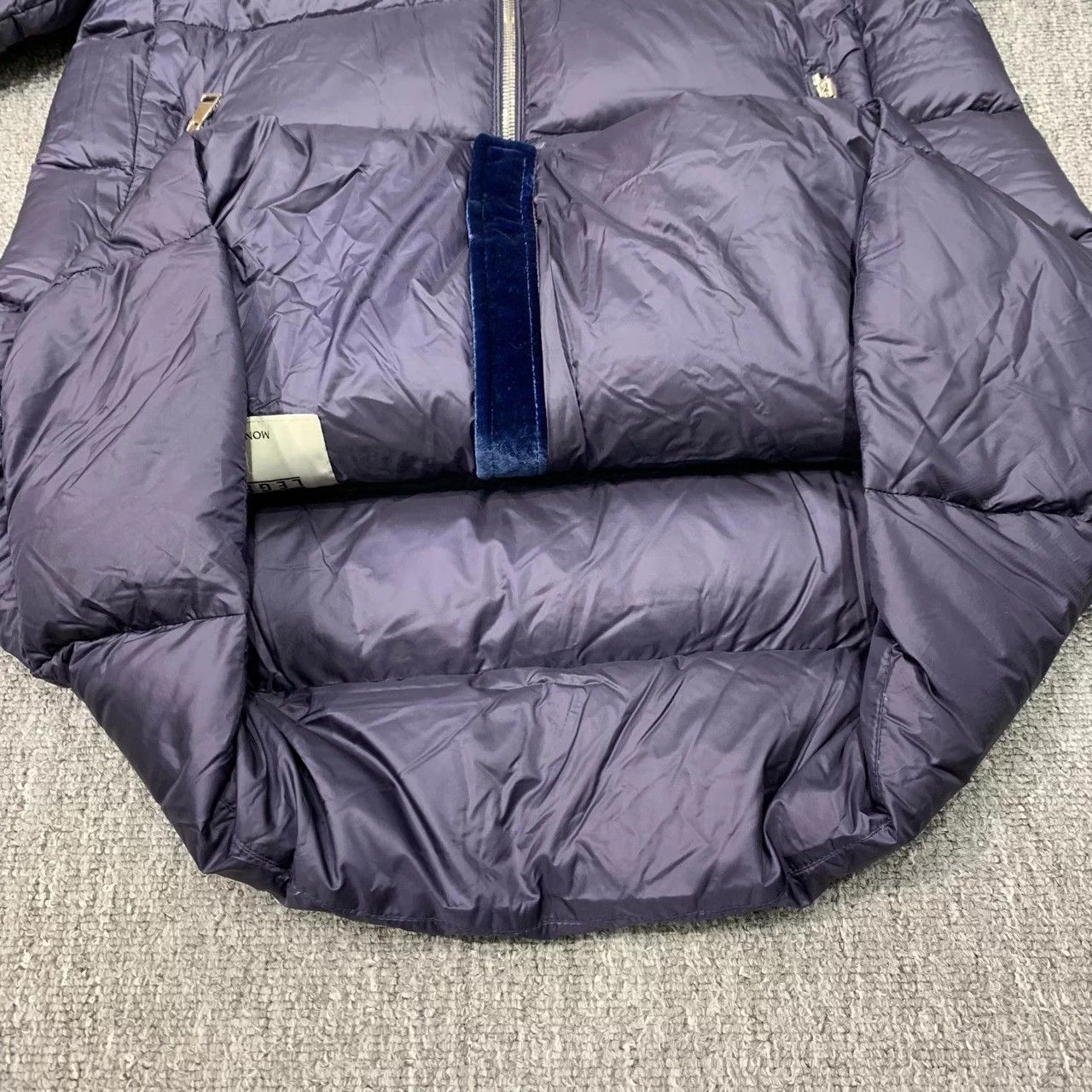 Moncler Moncler Navy Logo Velvet Collar Puffer Jacket Size 1 Size US S / EU 44-46 / 1 - 9 Thumbnail