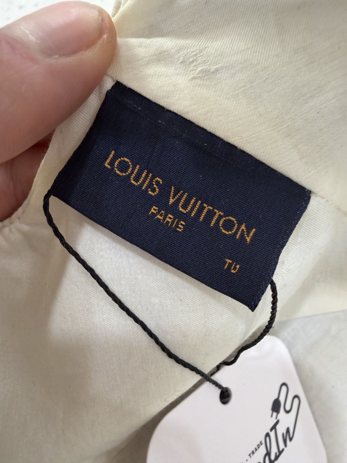 Louis Vuitton Louis Vuitton White Taurillon Monogram Hat Size ONE SIZE - 10 Thumbnail