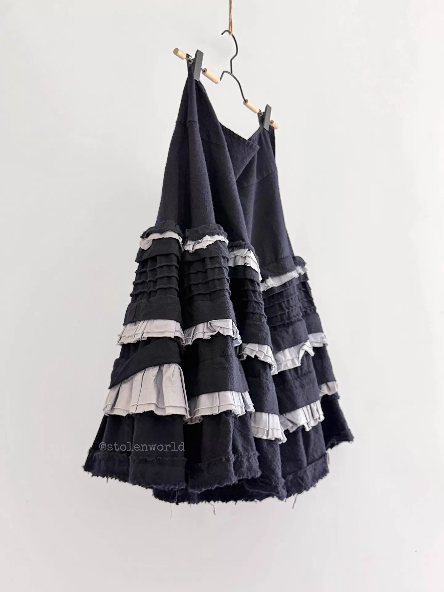 Comme des Garcons COMME DES GARÇONS Wool Pleated Ruffle Cake Skirt M Size 27" / US 4 / IT 40 - 7 Thumbnail