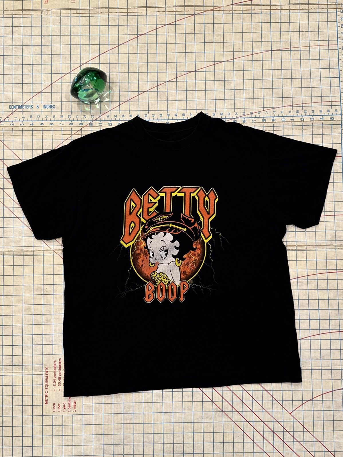 Vintage Betty Boop Graphic Tee Black Fits XL Band Style Graphic Size US XL / EU 56 / 4 - 1 Thumbnail