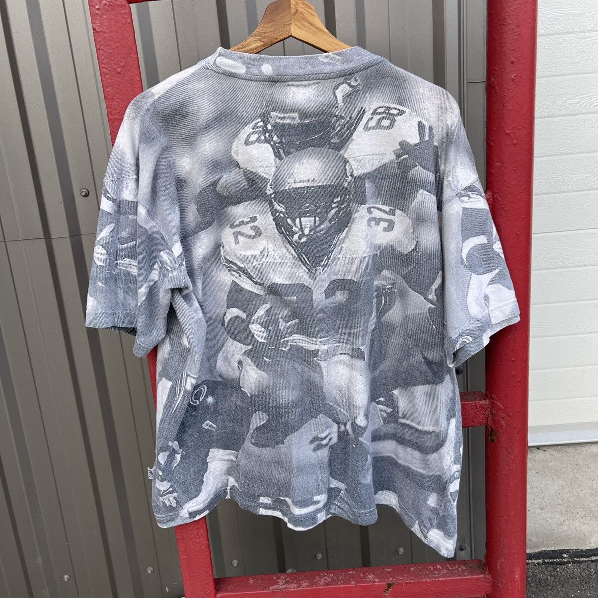 NFL × Vintage VINTAGE 90s ALL OVER PRINT TEE T-SHIRT BOXY NFL Size US L / EU 52-54 / 3 - 4 Thumbnail