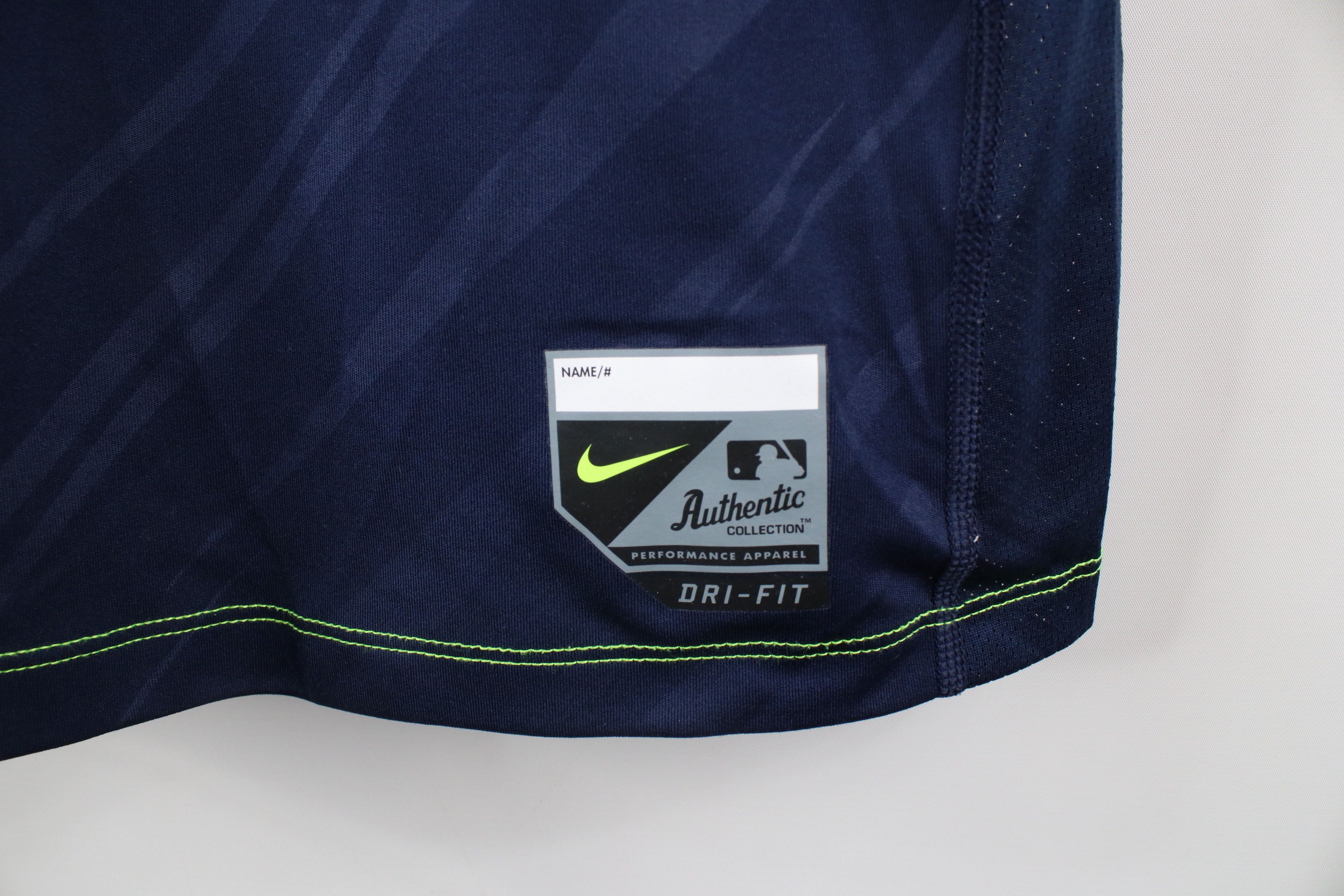 Nike Nike Pro Combat Compression Atlanta Braves Baseball T-Shirt Size US M / EU 48-50 / 2 - 4 Thumbnail