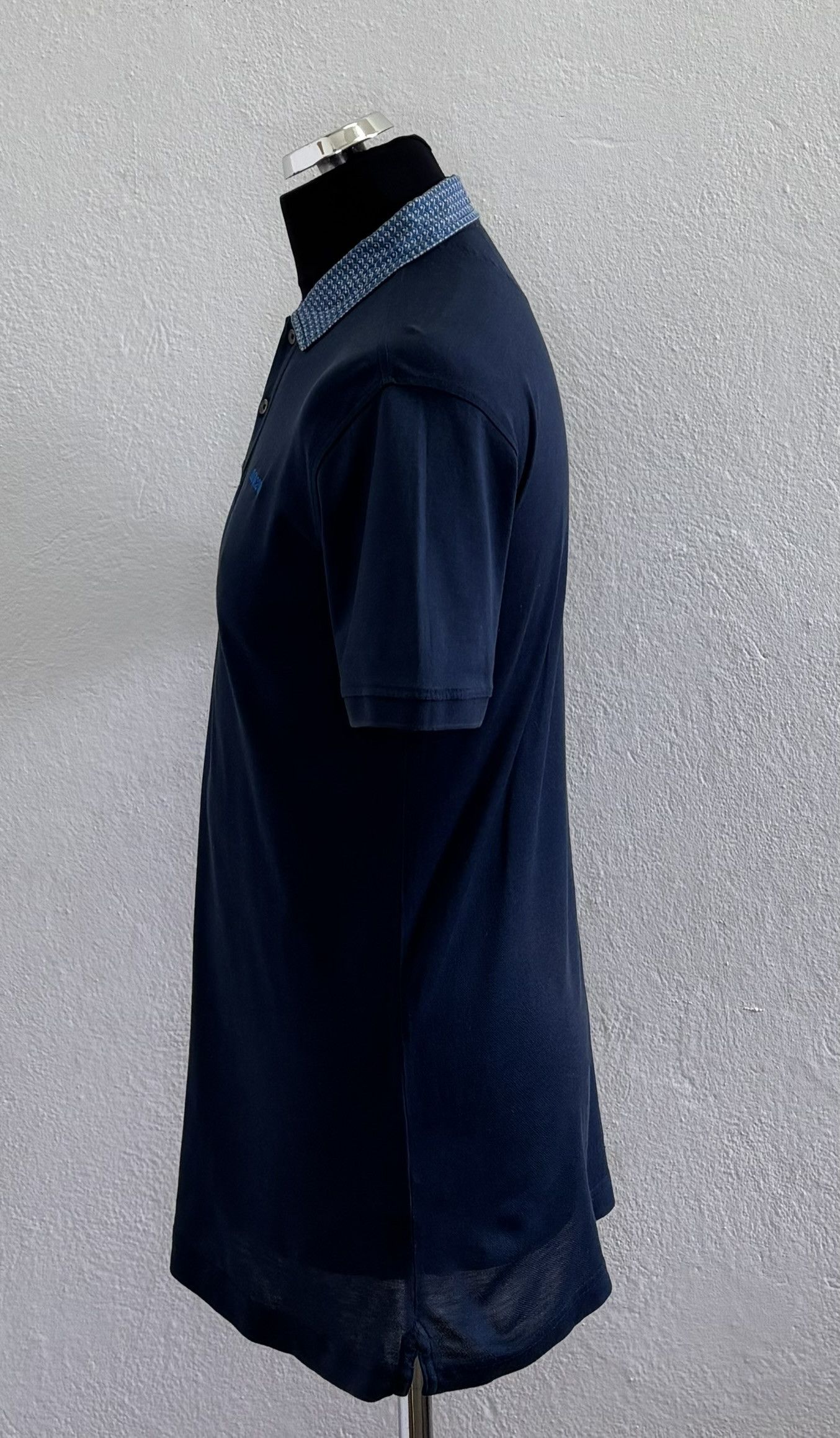 Roberto Cavalli Roberto Cavalli Navy Blue Polo Small Size US S / EU 44-46 / 1 - 3 Thumbnail