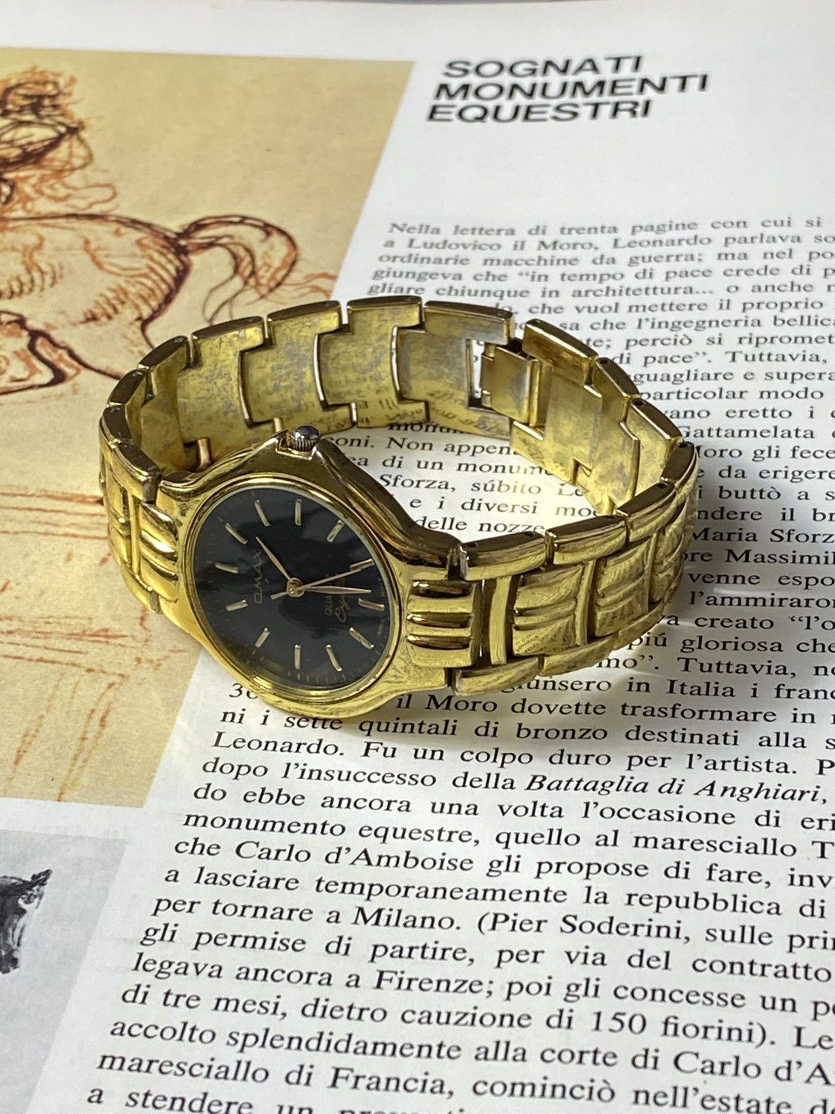 Japanese Brand OMAX Crystal Watch. Vintage Gold Tone Case. Black Dial Size ONE SIZE - 6 Thumbnail