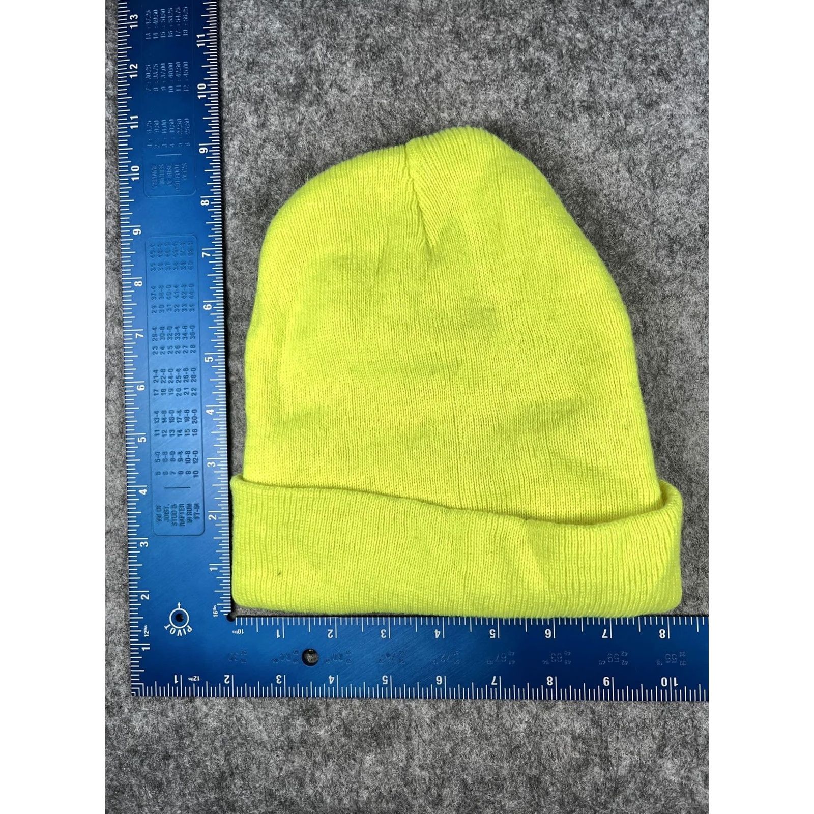 Vintage Knit Beanie Mens One Size Yellow Solid Soft Stretch Winter Warm Casual Hat Size ONE SIZE - 3 Thumbnail