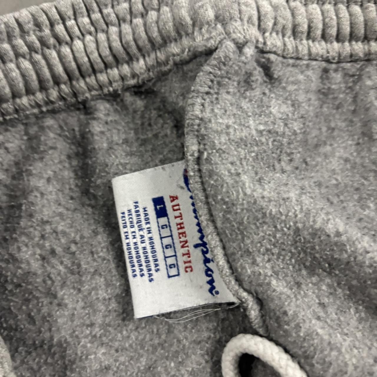Champion Crazy Vintage Y2K/2000s Light Grey Champion Essential Sweatpants! Size L Size US 32 / EU 48 - 7 Thumbnail