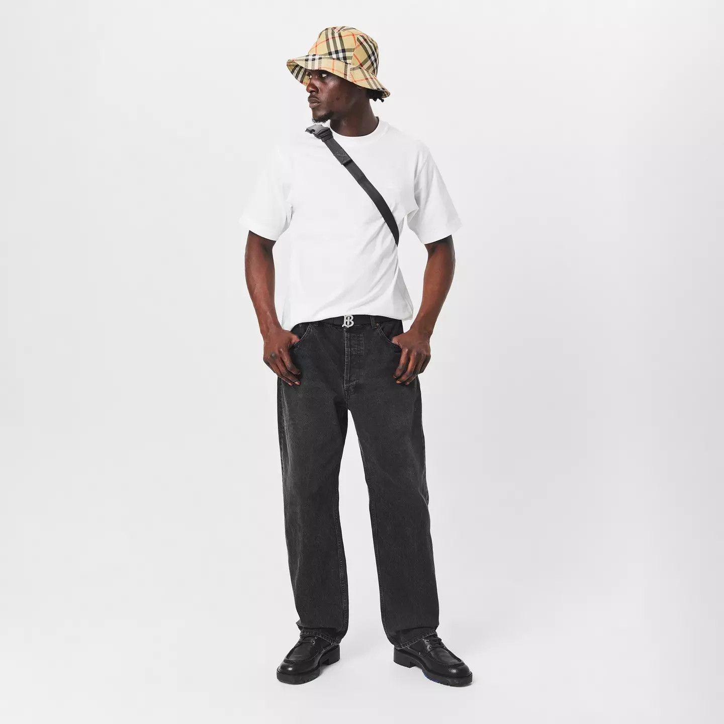 Burberry o1g2r1mq0426 Size: M / Check Bucket Hat / Cap in Multicolor Size ONE SIZE - 5 Thumbnail