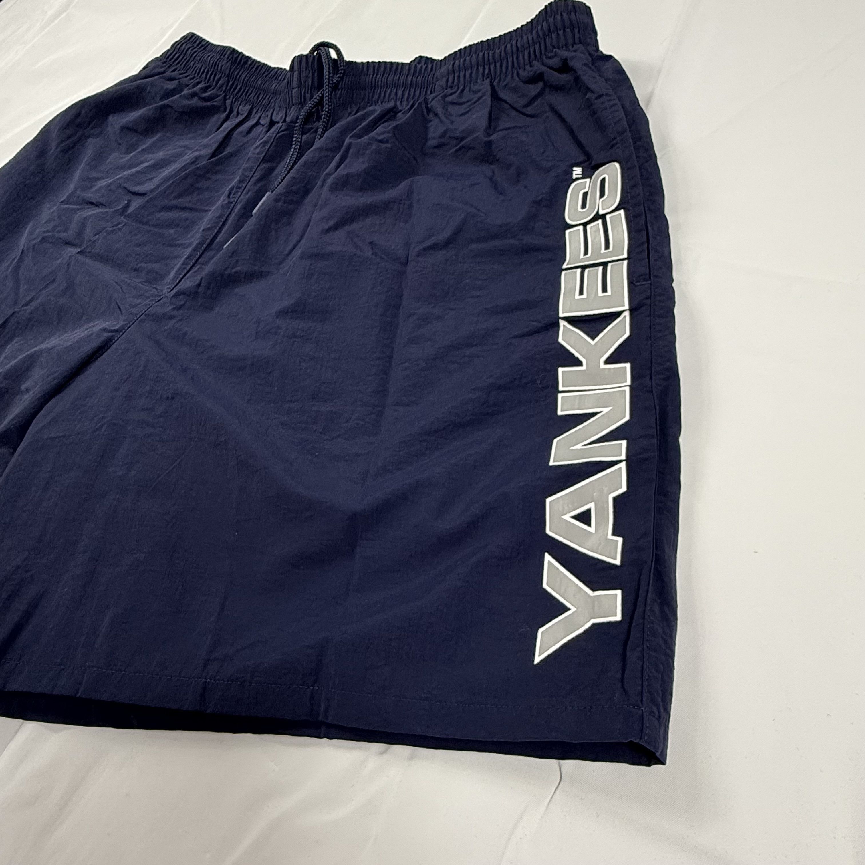 Mitchell & Ness Mitchell & Ness New York Yankees World Series Nylon Shorts Size US 39 - 3 Thumbnail