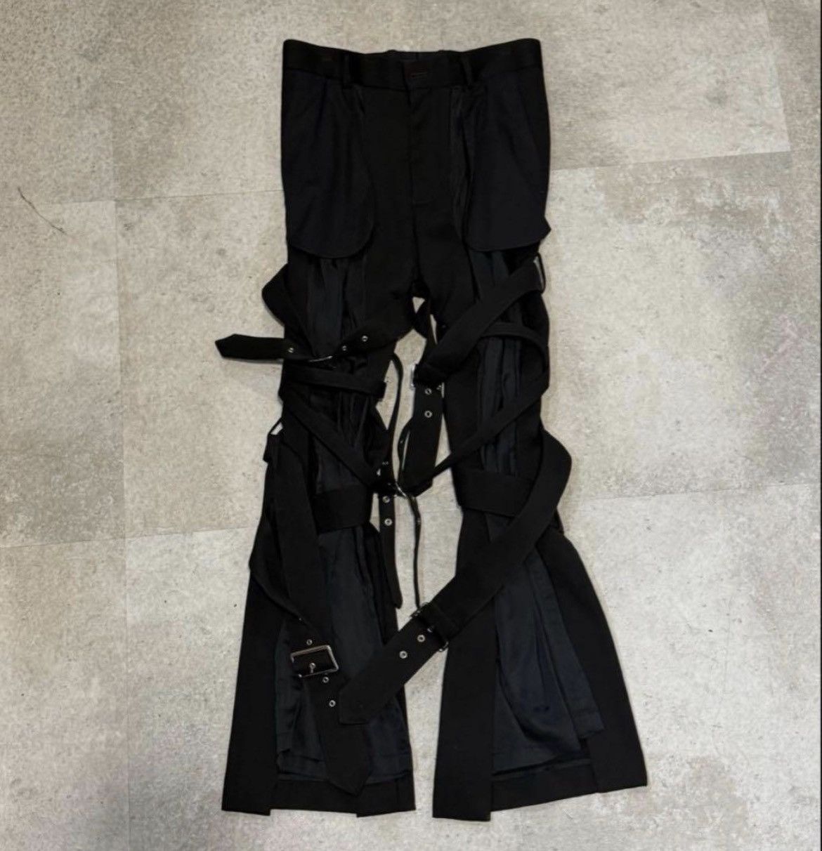 Noir Kei Ninomiya noir kei ninomiya 22AW bondage pants Size 26" / US 2 / IT 38 - 1 Thumbnail