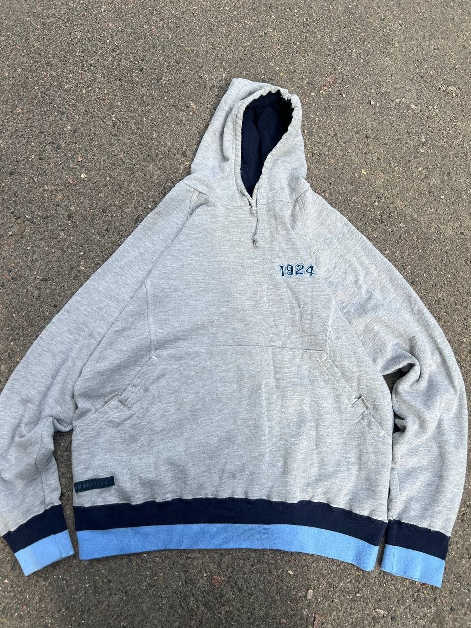 Umbro × Vintage Vintage Y2K Umbro Monogram Lampas Strip 1924 Hoodie Size US XL / EU 56 / 4 - 1 Thumbnail