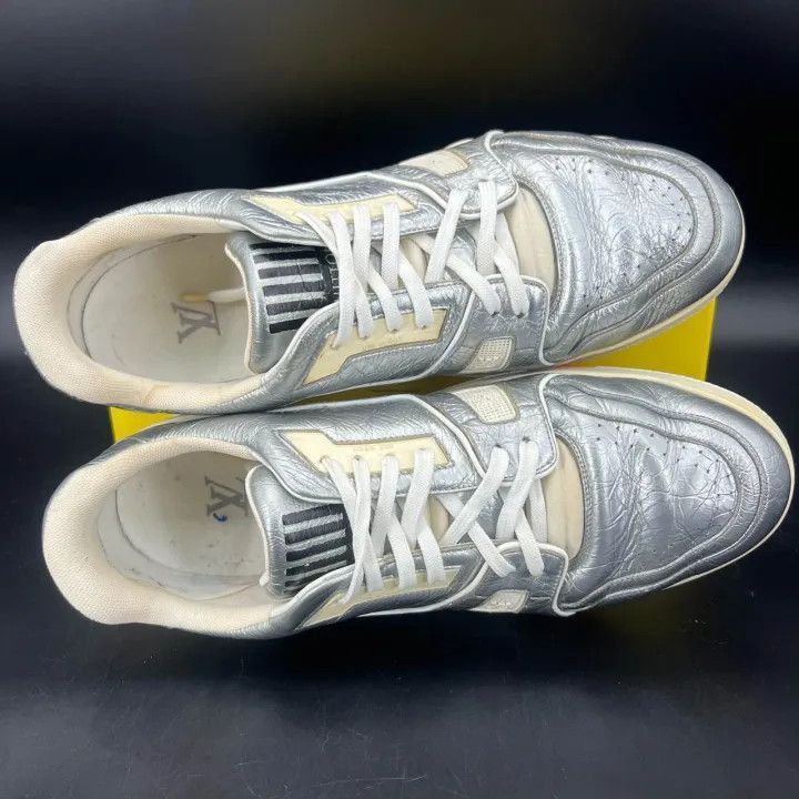 Louis Vuitton Louis Vuitton Metallic Low-Top Sneakers for Men -2508 Size US 10.5 / EU 43-44 - 8 Thumbnail