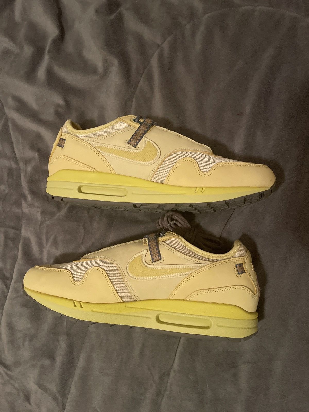 Nike × Travis Scott NIKE AIR MAX 1 CACTUS JACK Size US 12 / EU 45 - 2 Thumbnail