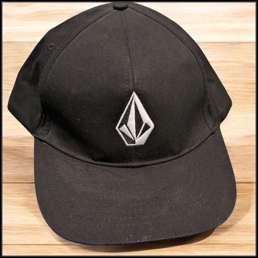 Volcom VOLCOM Stone Snapback Trucker Hat Black Embroidered Logo Size ONE SIZE - 1 Thumbnail