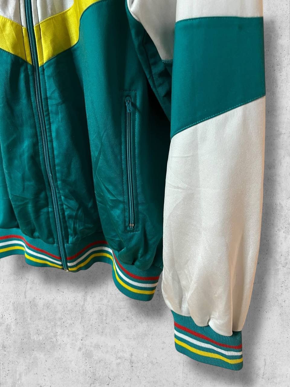 Umbro Umbro Brasil soccer KualaLumpur varsity bomber jacket vntg Size US L / EU 52-54 / 3 - 2 Thumbnail