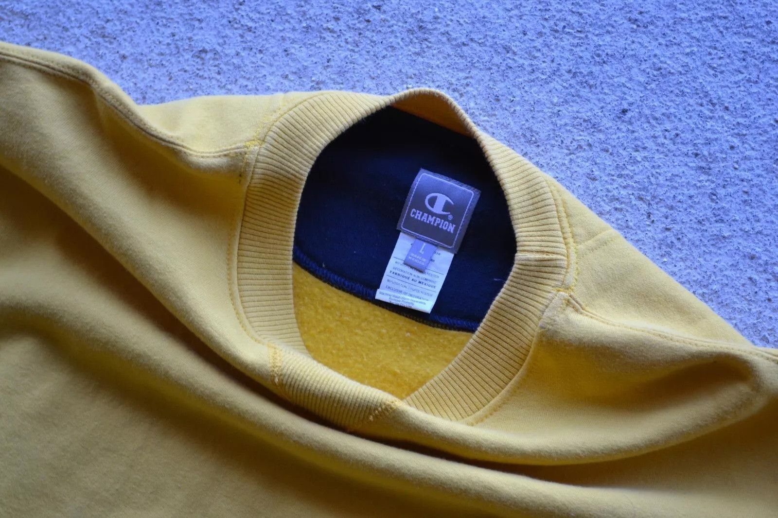 Champion Vintage Champion Yellow crewneck size L y2k Size US XL / EU 56 / 4 - 3 Thumbnail