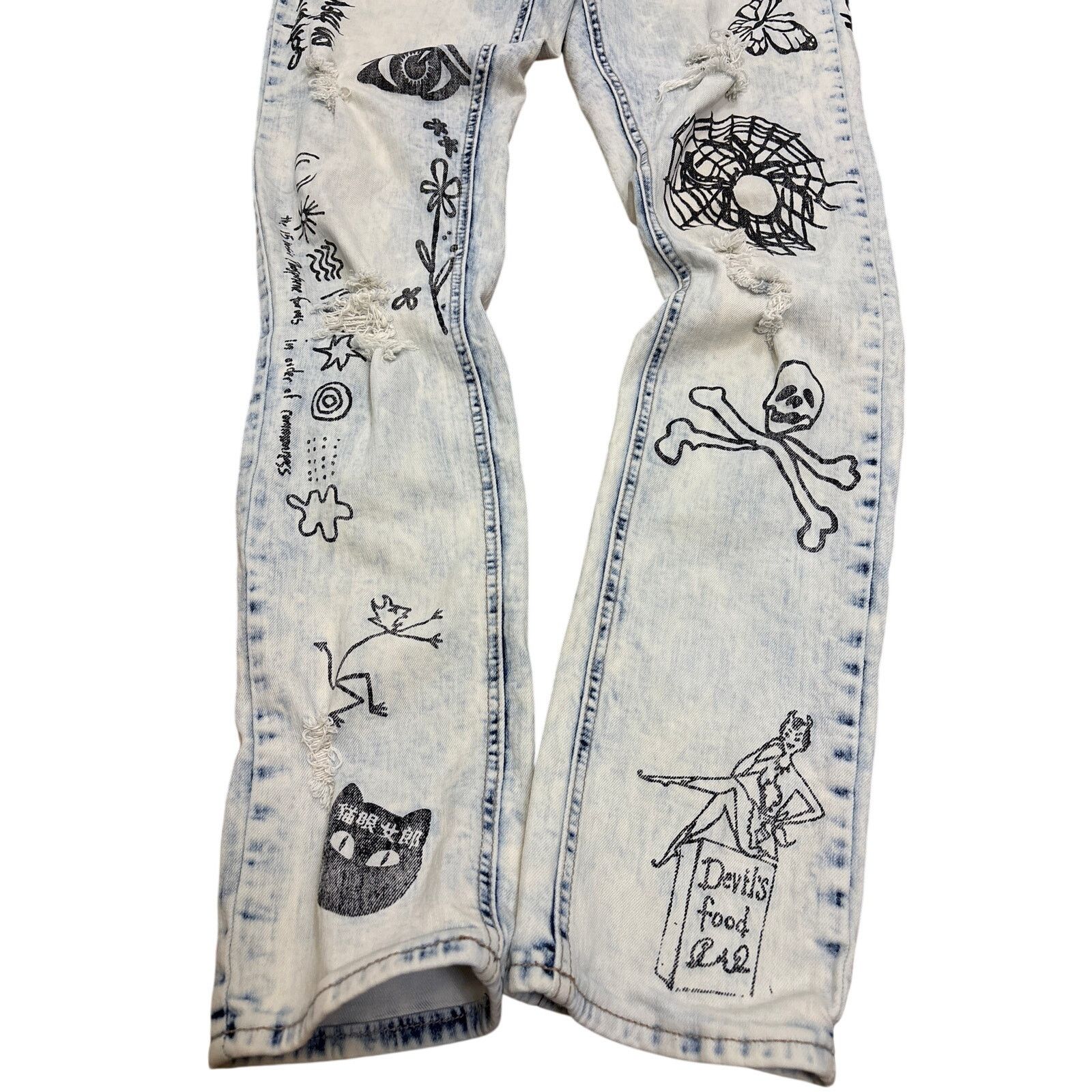 Rogue Rogue Ninth Hall light wash skinny jeans graffiti 34x33 Size 34" / US 12 / IT 48 - 2 Thumbnail