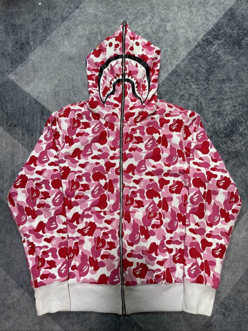 Bape A Bathing Ape Pink ABC Camo Shark Hoodie Size M Size US M / EU 48-50 / 2 - 1 Thumbnail