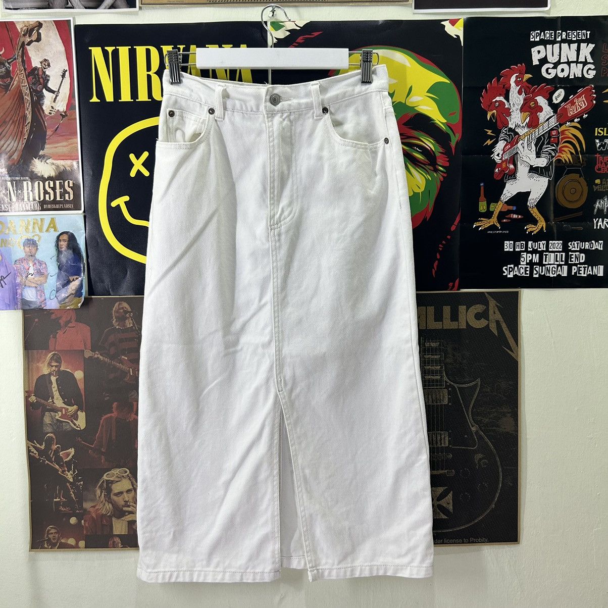 image of Vintage Alicia Pageboy Denim White Skirt, Women's (Size 27)