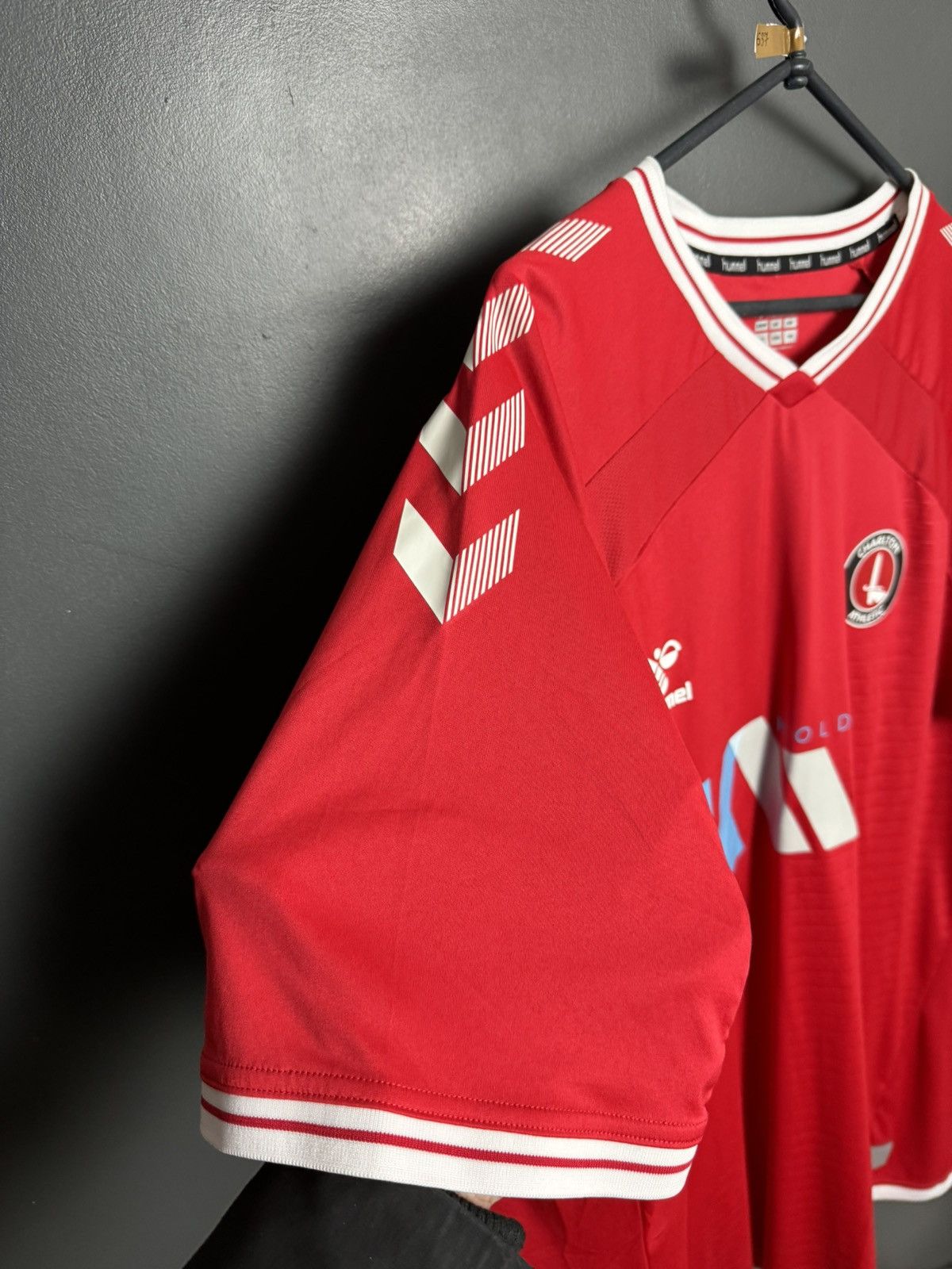 Hummel 4XL Charlton Athletic 20/21 Home Football Jersey Size US XXL / EU 58 / 5 - 5 Thumbnail