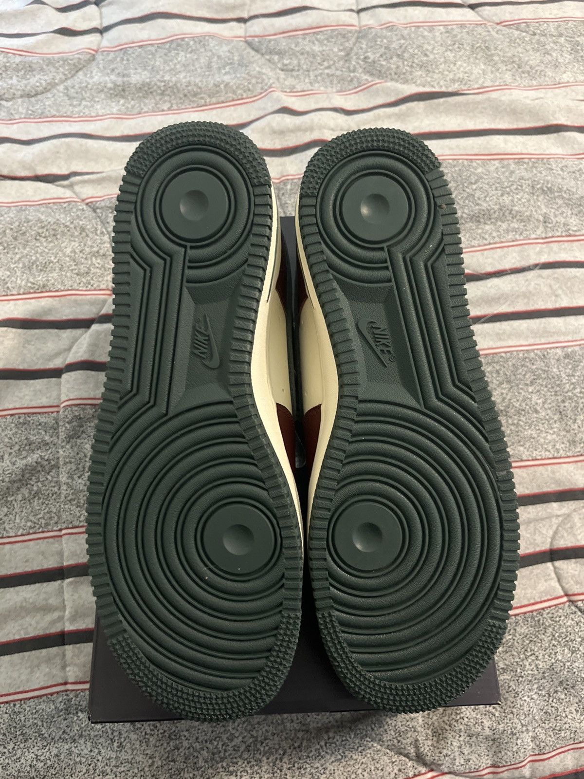 Nike Nike Air Force 1 ‘07 LV8 Size US 10 / EU 43 - 7 Thumbnail