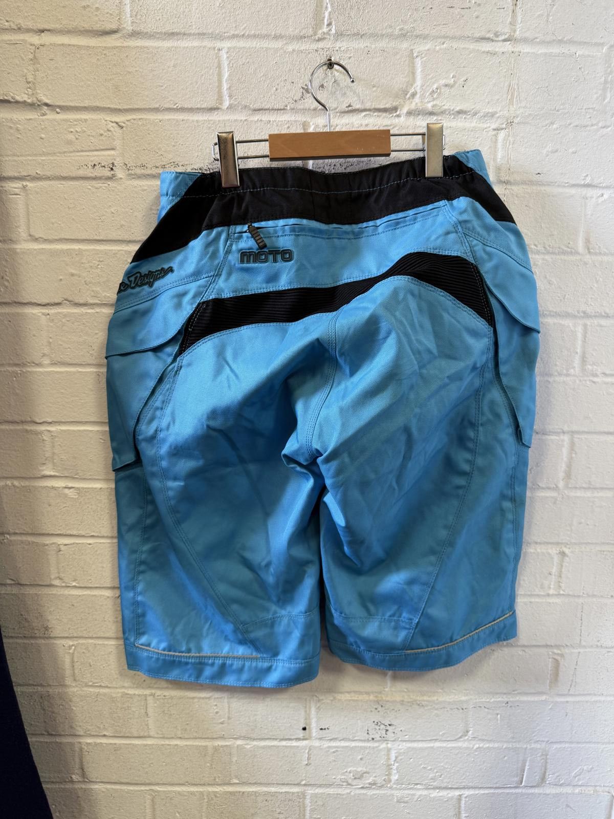 Designer Troy Lee Designs Men's Blue MTB Shorts with Adjustable Waist Size US 32 / EU 48 - 3 Thumbnail
