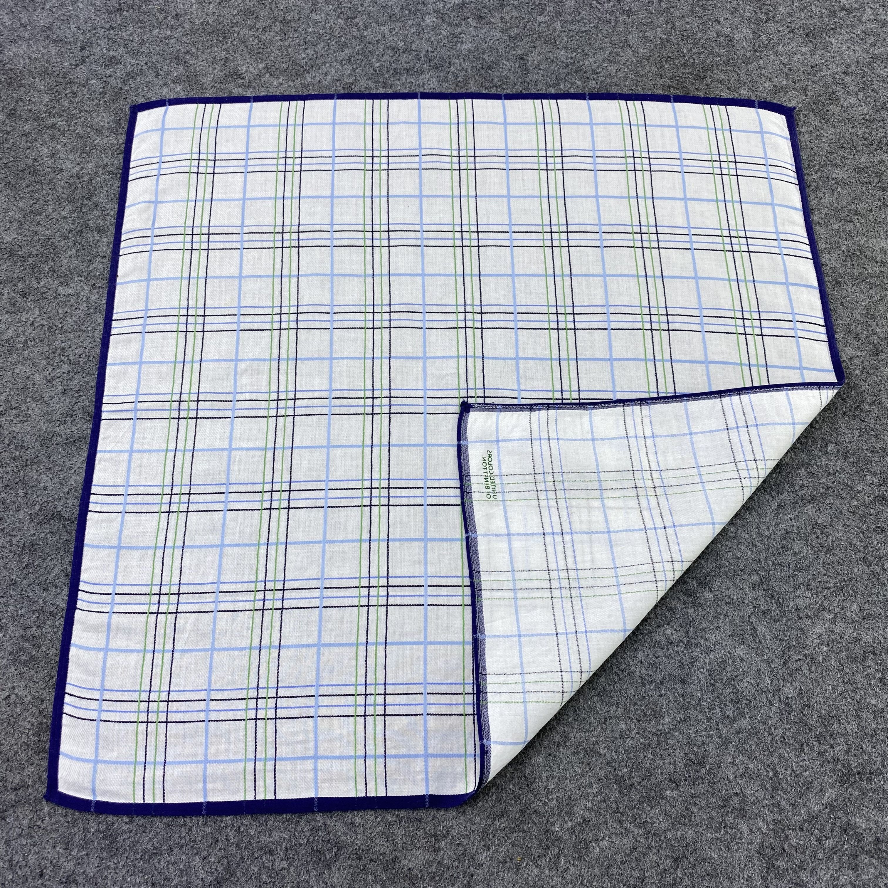 United Colors Of Benetton United Colors Handkerchief / Bandana / Neckerchief-B1534 Size ONE SIZE - 5 Thumbnail