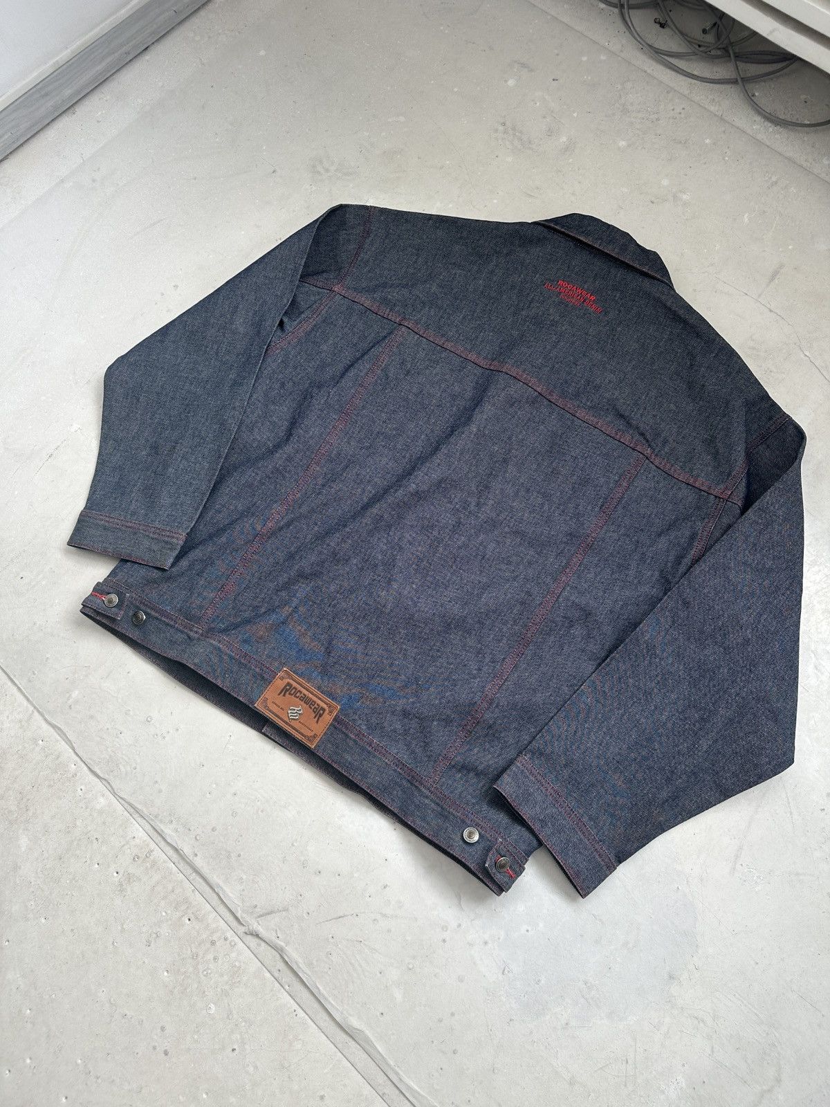 Rocawear × Vintage RocaWear oversized raw denim jacket embroidered logo Size US XL / EU 56 / 4 - 4 Thumbnail