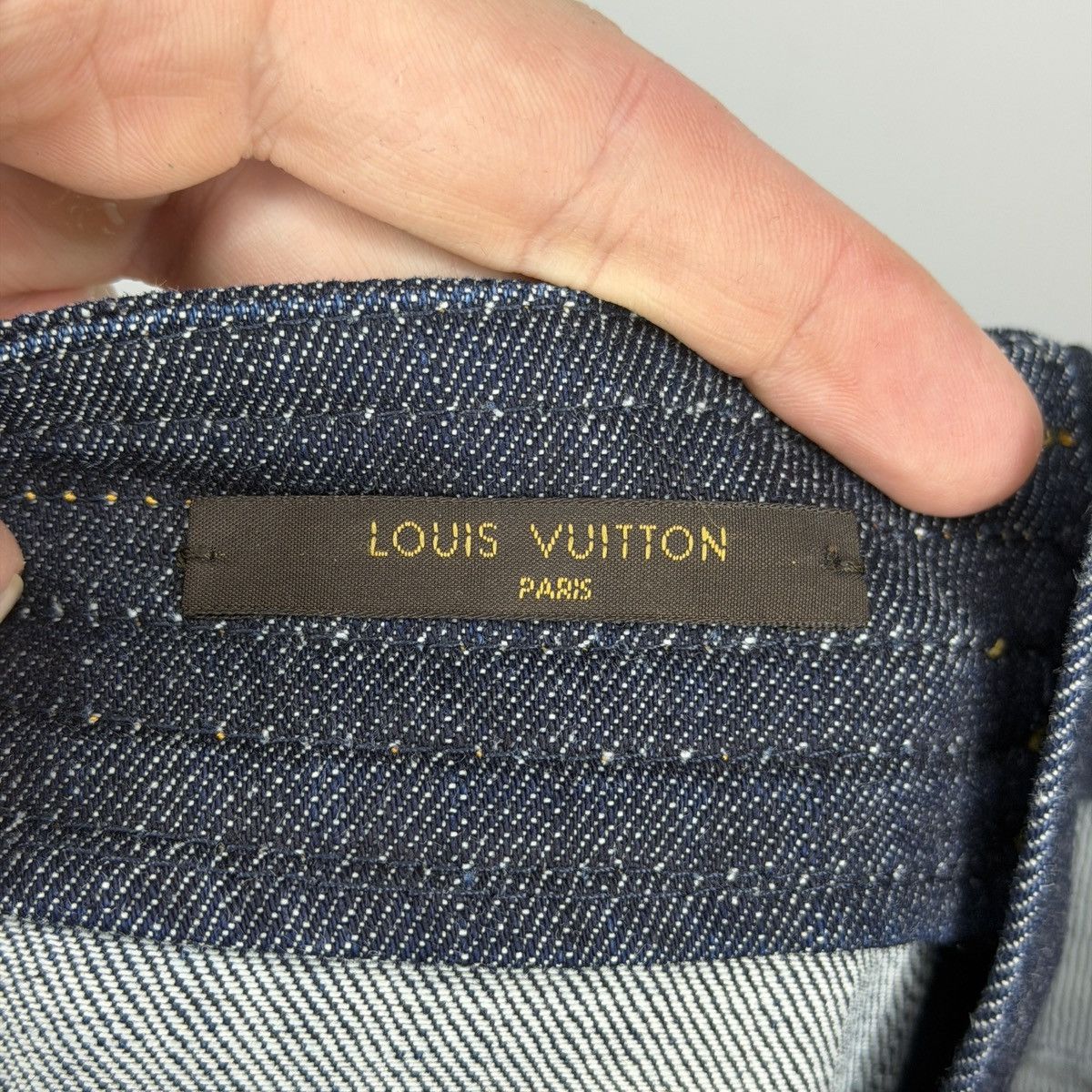 Louis Vuitton Louis Vuitton Navy Denim Skirt Size 26" / US 2 / IT 38 - 8 Thumbnail