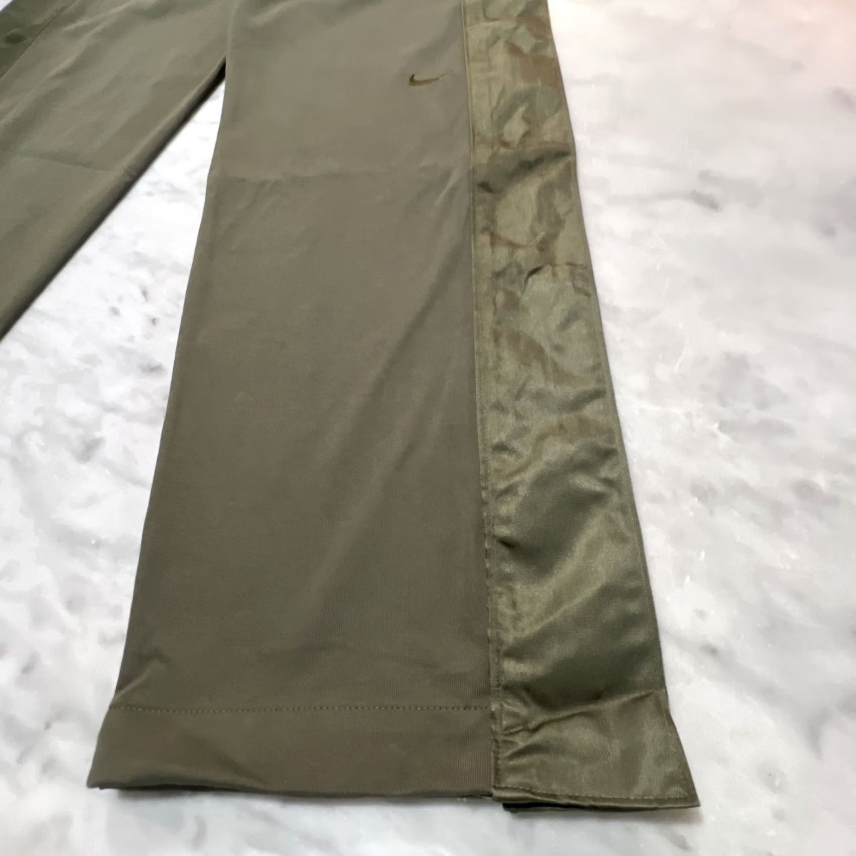 Nike Nike Devin Booker Dri-FIT Tear Away Pants Men Size XS Olive Green HJ3899-222 NWT Size US 27 - 4 Thumbnail