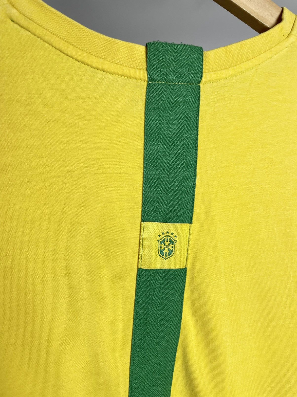 Corteiz × Nike VINTAGE 🇧🇷 Nike Brasil Football Form jersey yellow Tee Size US XL / EU 56 / 4 - 14 Thumbnail