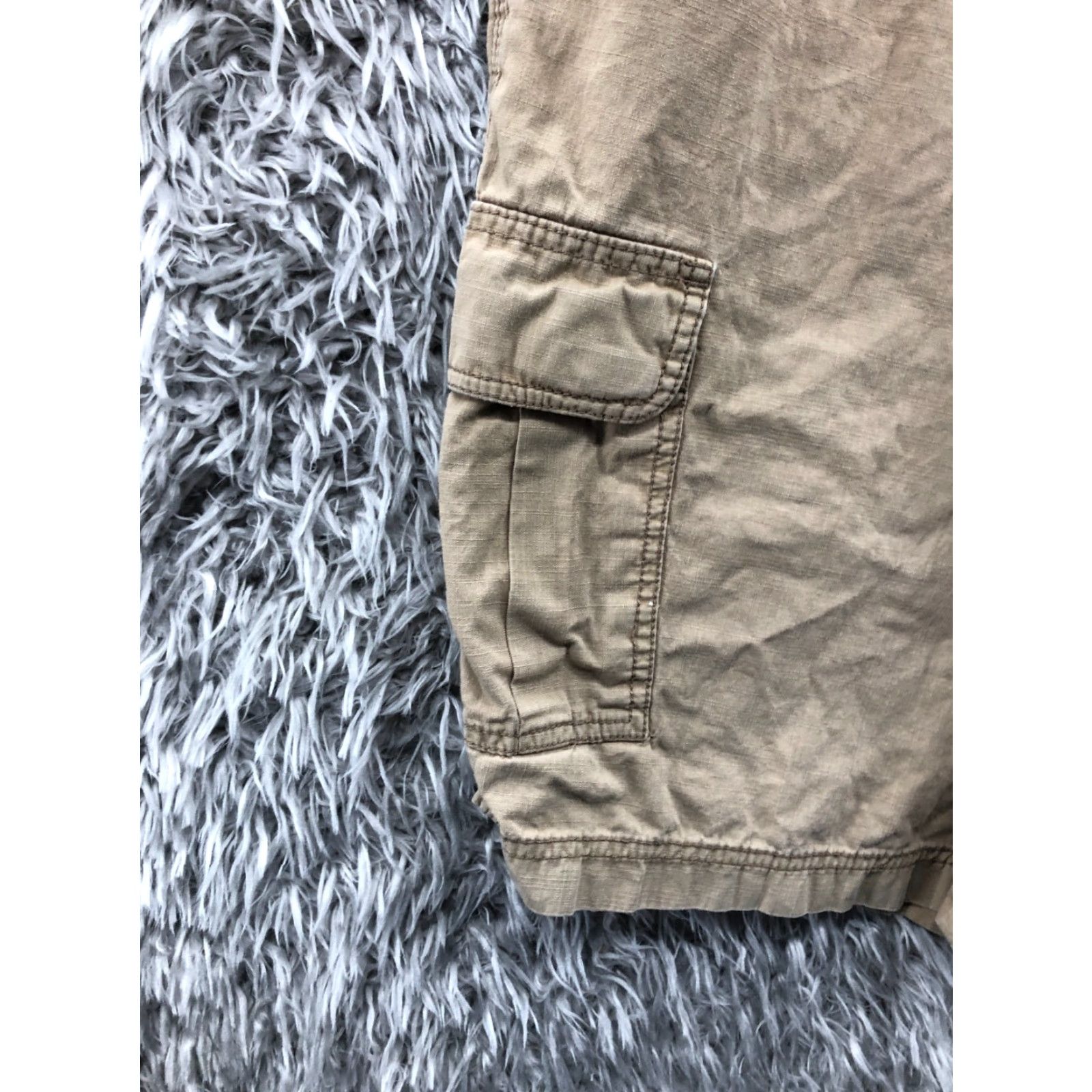 Dockers Dockers Cargo Shorts Mens Size 40 Mid Rise Beige Size US 40 / EU 56 - 3 Thumbnail