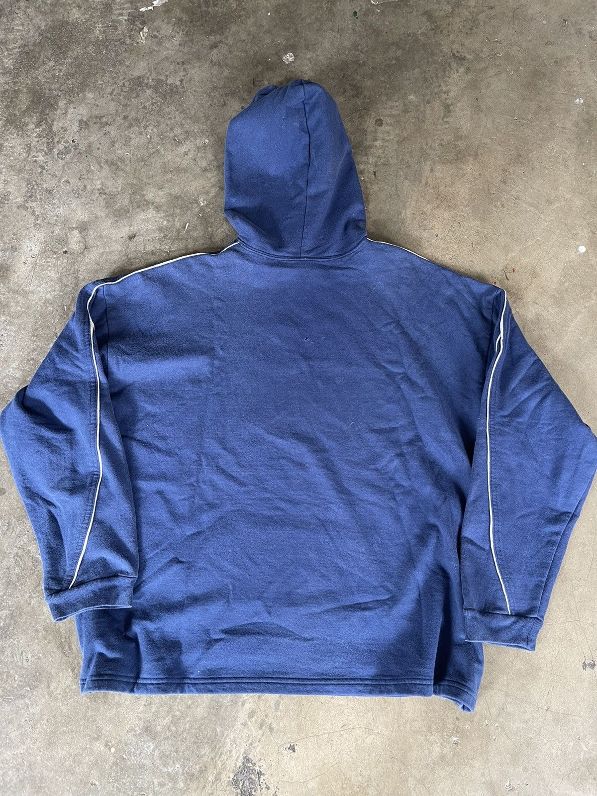 Vintage Vintage Pornstar Embossed Logo Hoodie Size US L / EU 52-54 / 3 - 2 Thumbnail