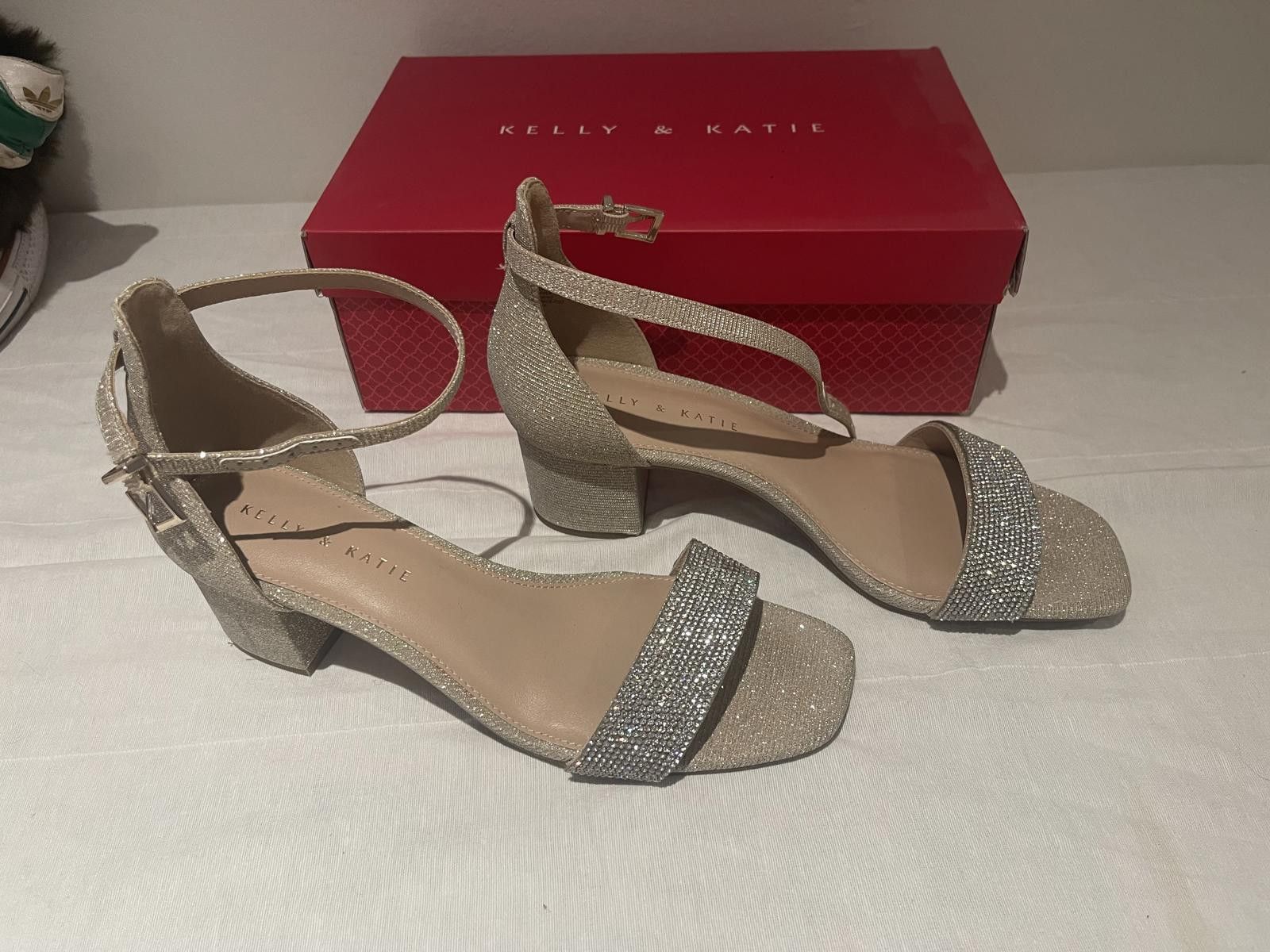 Designer Kelly and Katie Champagne Shimmer Heels - 2 Inch Size US 8.5 / IT 38.5 - 1 Thumbnail